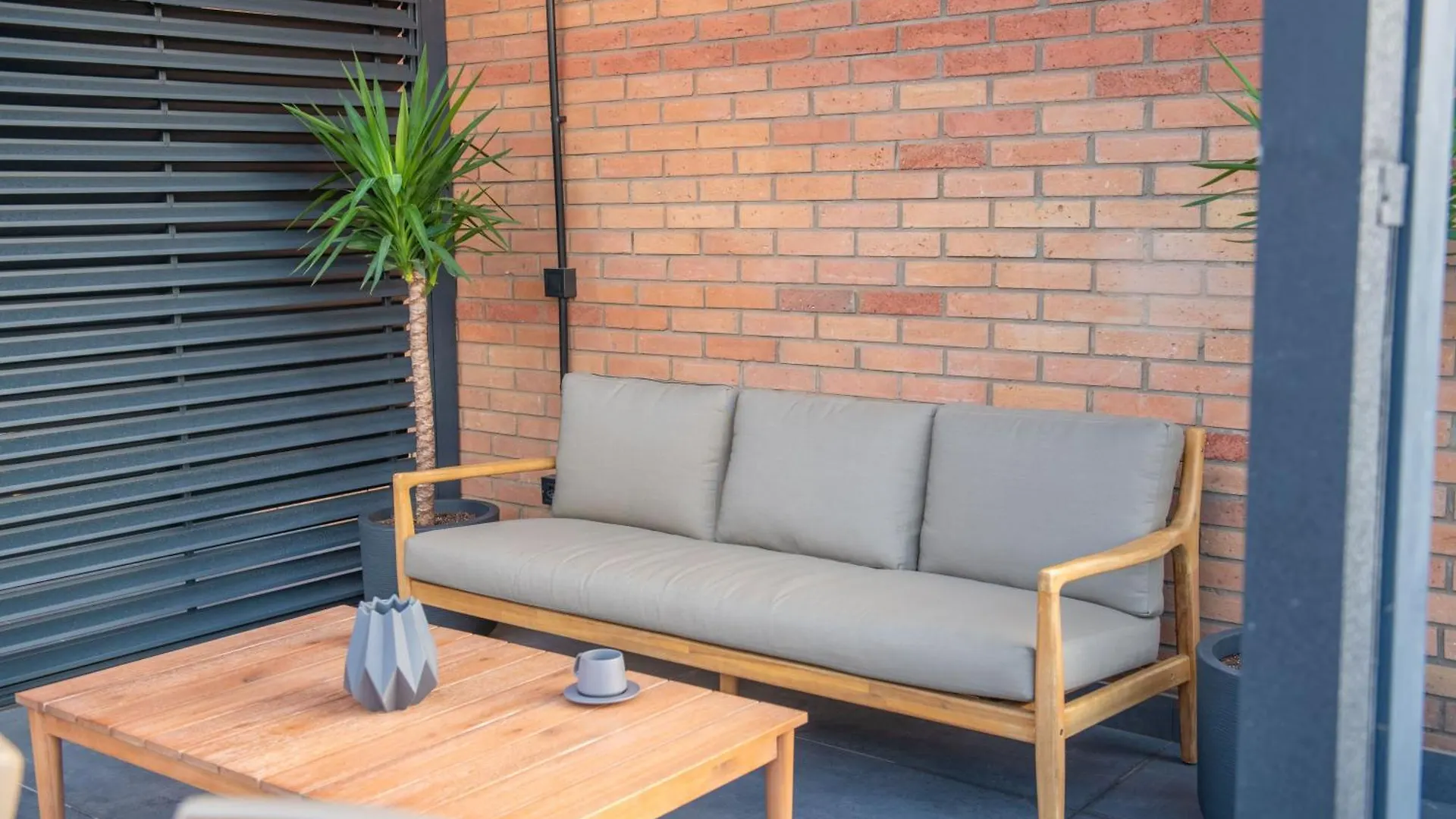 Qstay Gratus Tbilisi Hotel apartamentowy