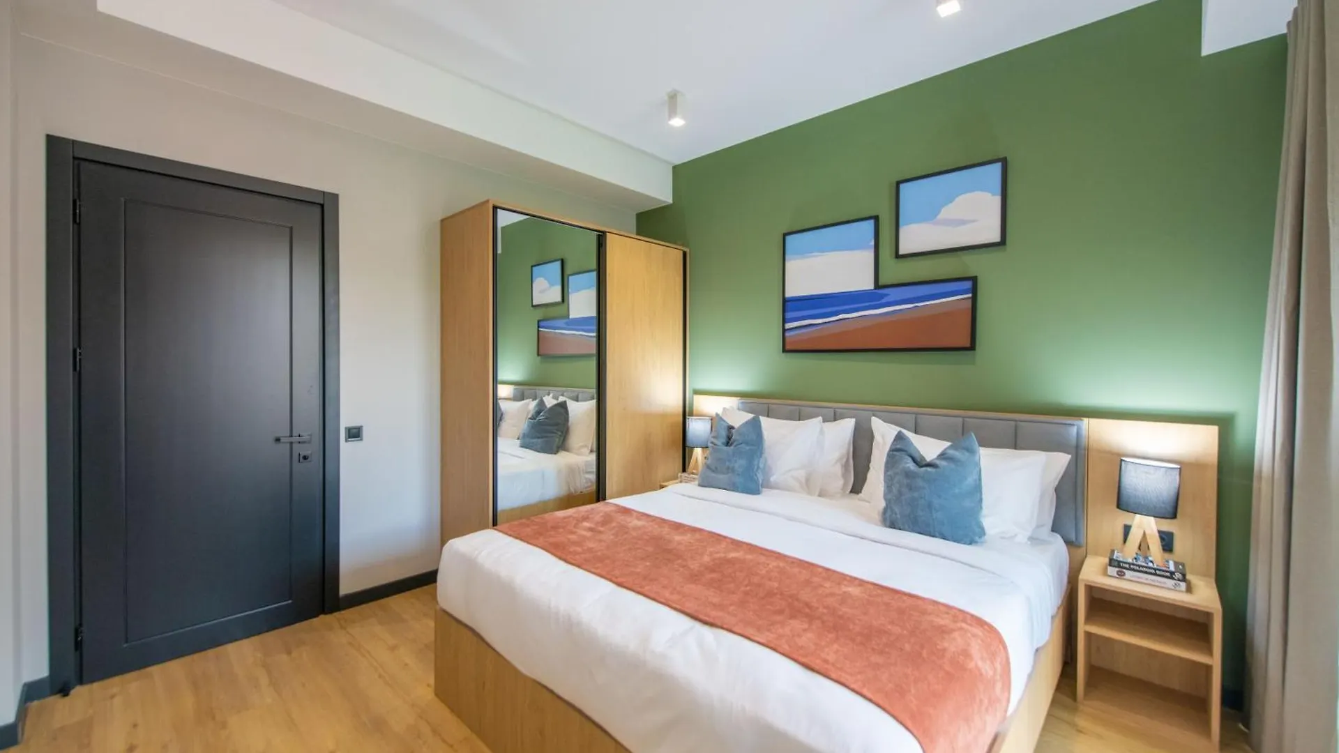 Qstay Gratus Tbilisi Hotel apartamentowy