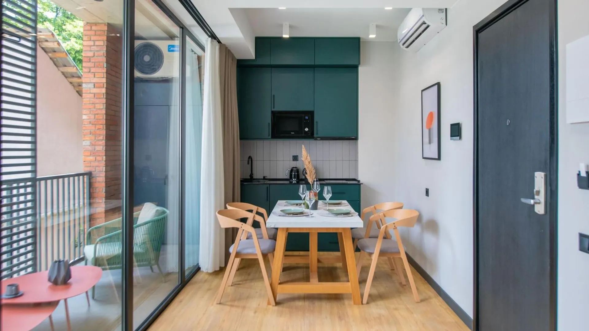 ***** Hotel apartamentowy Qstay Gratus Tbilisi Gruzja